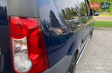 Универсал Renault Logan MCV 2010 в 