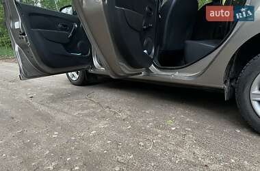Універсал Renault Logan MCV 2014 в 