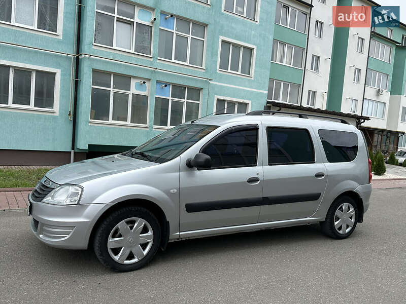 Универсал Renault Logan MCV 2010 в Каменец-Подольском