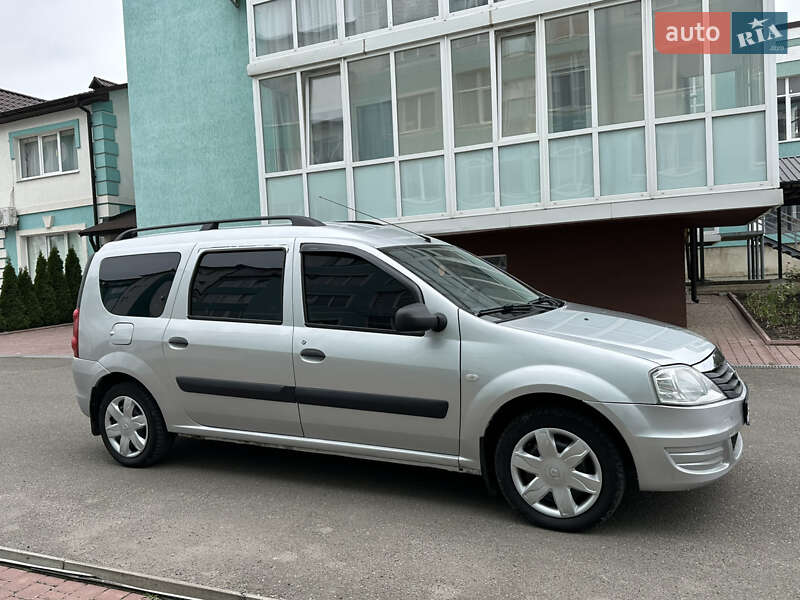 Универсал Renault Logan MCV 2010 в Каменец-Подольском