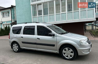 Универсал Renault Logan MCV 2010 в 