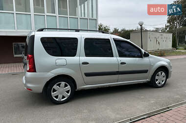 Универсал Renault Logan MCV 2010 в 