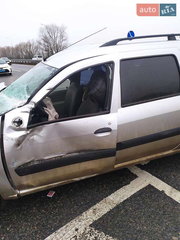 Универсал Renault Logan MCV 2011 в Киеве