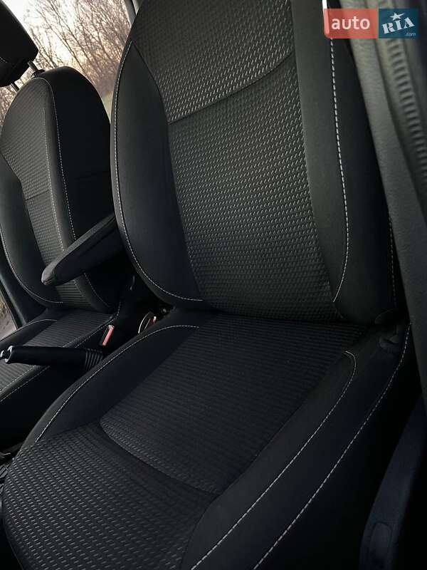 Універсал Renault Logan MCV 2019 в Жовтих Водах фото 18 Універсал Renault Logan MCV 2019 в Жовтих Водах