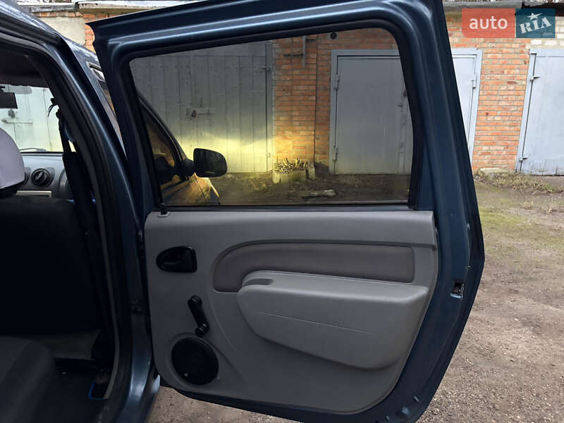 Универсал Renault Logan MCV 2010 в Харькове