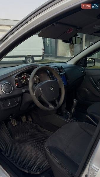 Універсал Renault Logan MCV 2016 в Мукачевому
