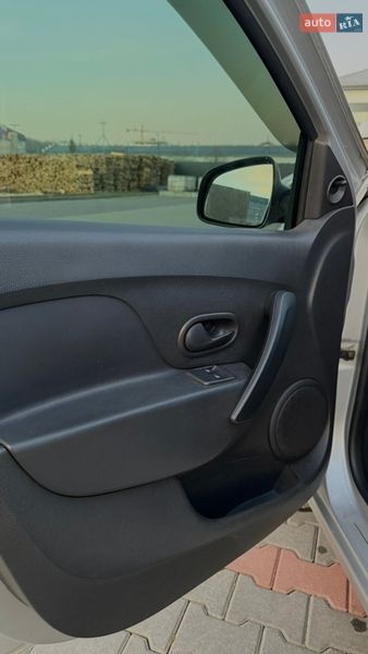 Універсал Renault Logan MCV 2016 в Мукачевому