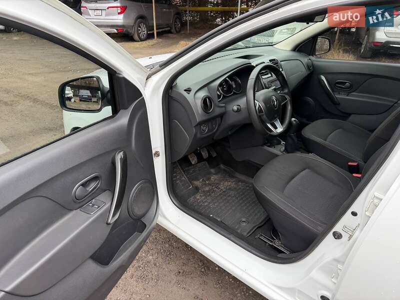 Универсал Renault Logan MCV 2017 в Днепре