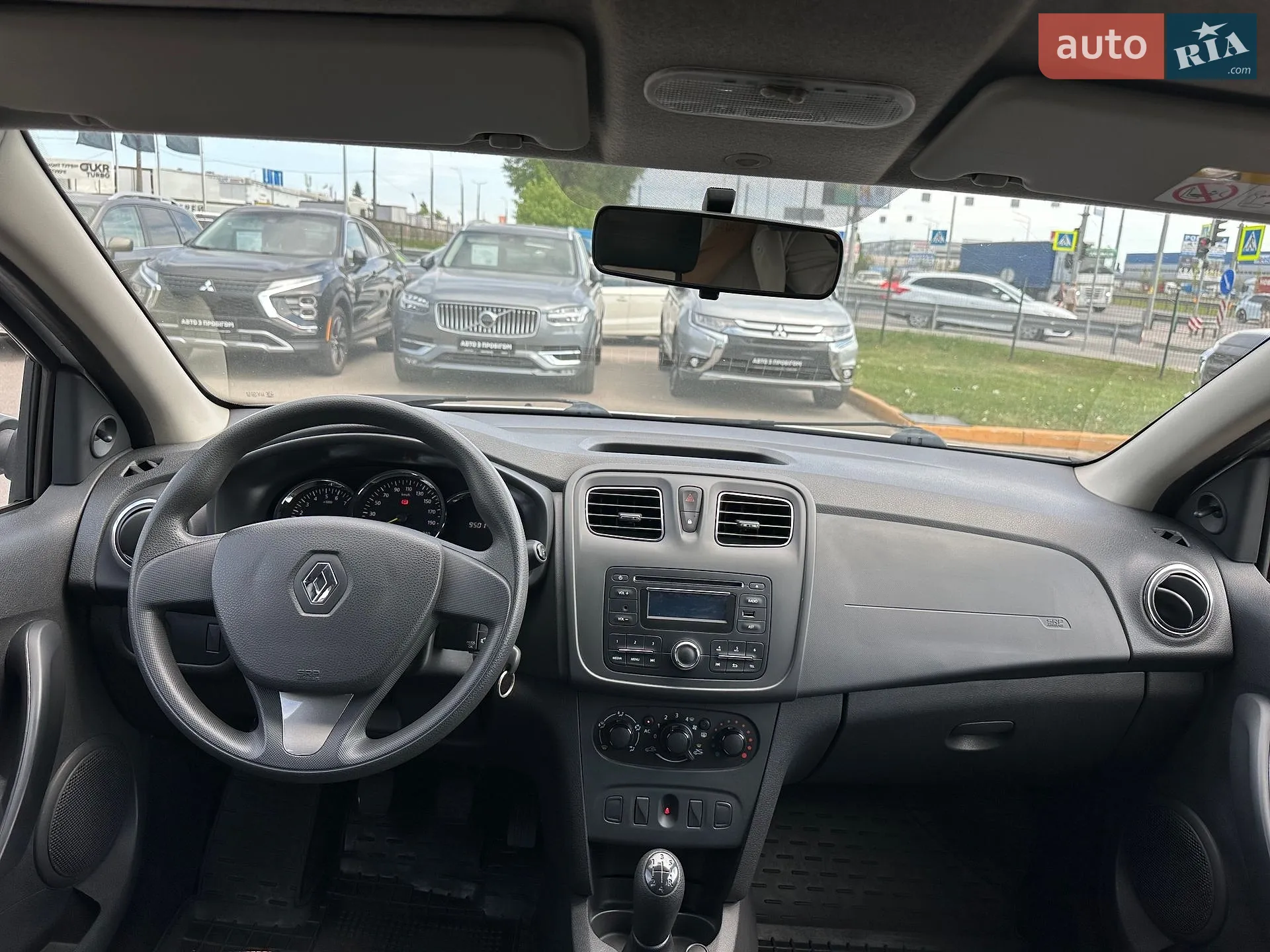 2015 Renault Logan - мініатюра 16