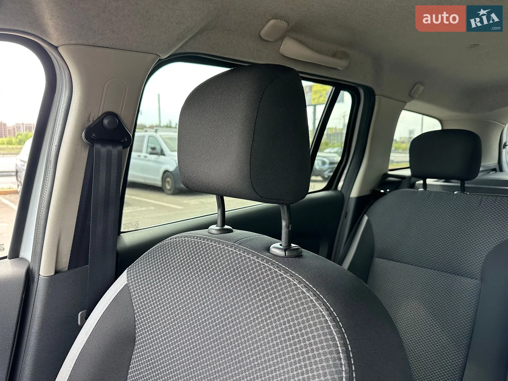 2015 Renault Logan - мініатюра 21