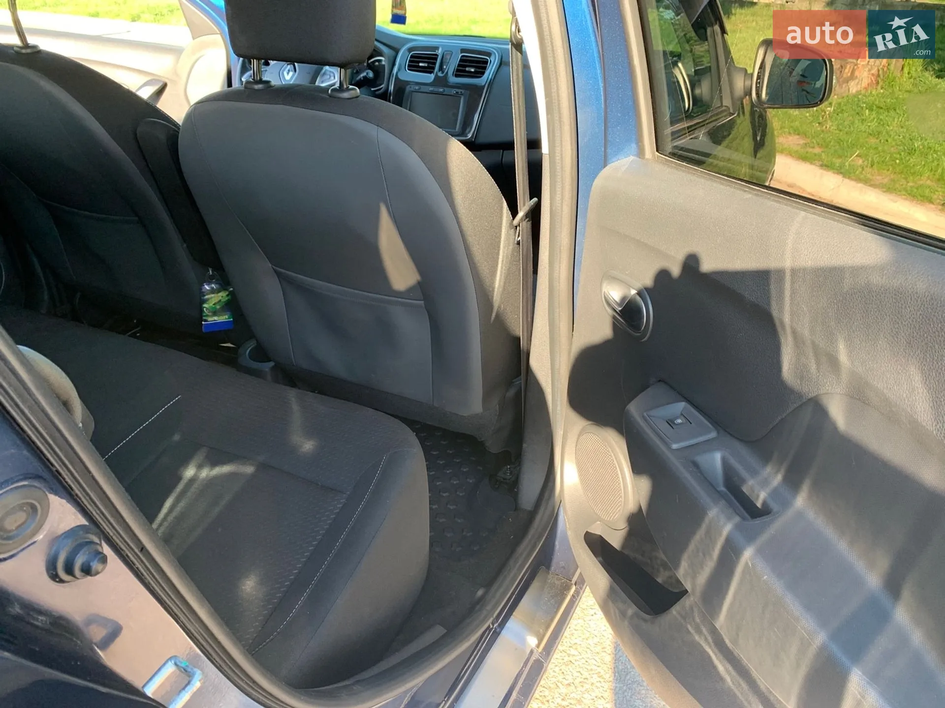 2019 Renault Logan - мініатюра 13