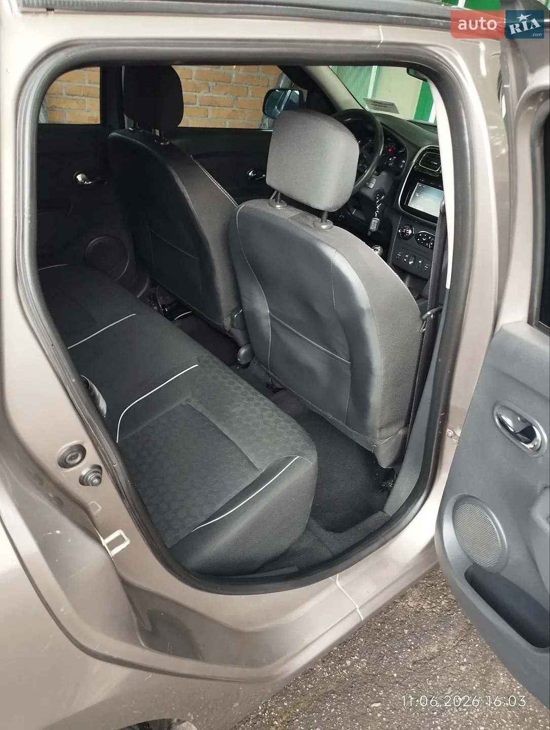2015 Renault Logan - мініатюра 34