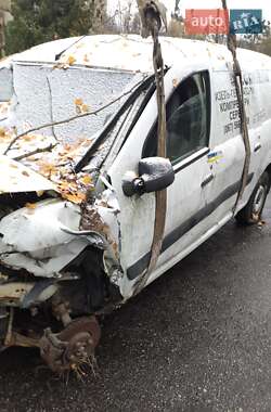 Грузовой фургон Renault Logan Van 2011 в 