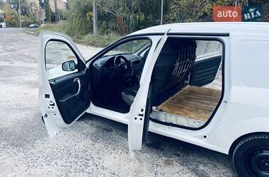 Грузовой фургон Renault Logan Van 2012 в 