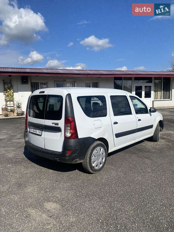 Вантажопасажирський фургон Renault Logan Van 2010 в Львові
