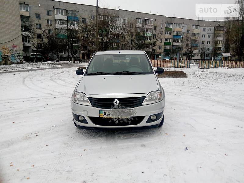 Седан Renault Logan 2011 в Киеве