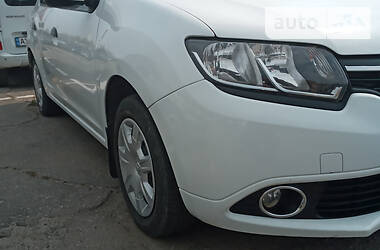 Седан Renault Logan 2013 в Харькове