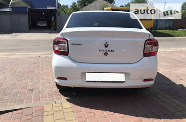 Седан Renault Logan 2013 в 