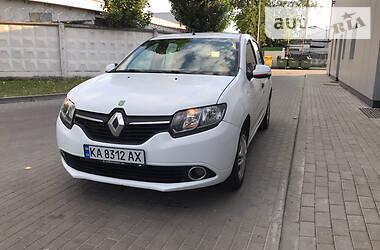 Седан Renault Logan 2016 в Киеве