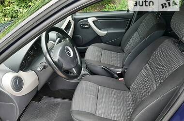 Седан Renault Logan 2012 в Львове