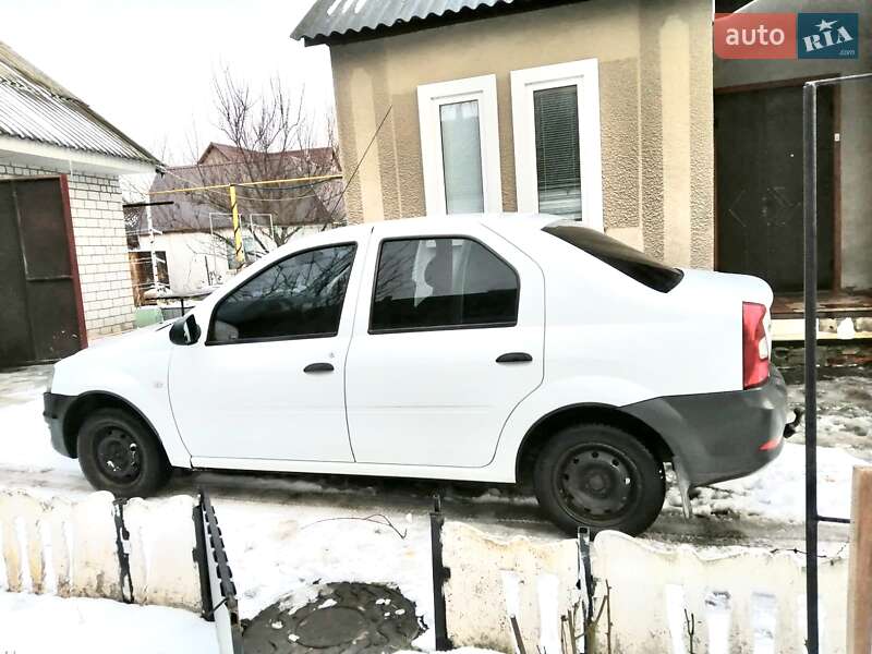 Седан Renault Logan 2011 в Золотоноші