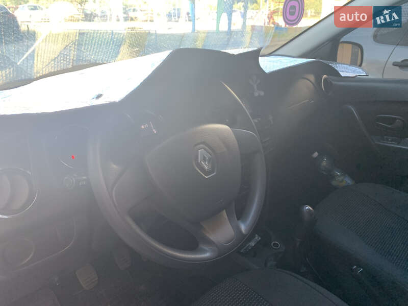 Седан Renault Logan 2013 в Киеве