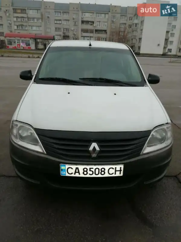 Renault Logan 2013