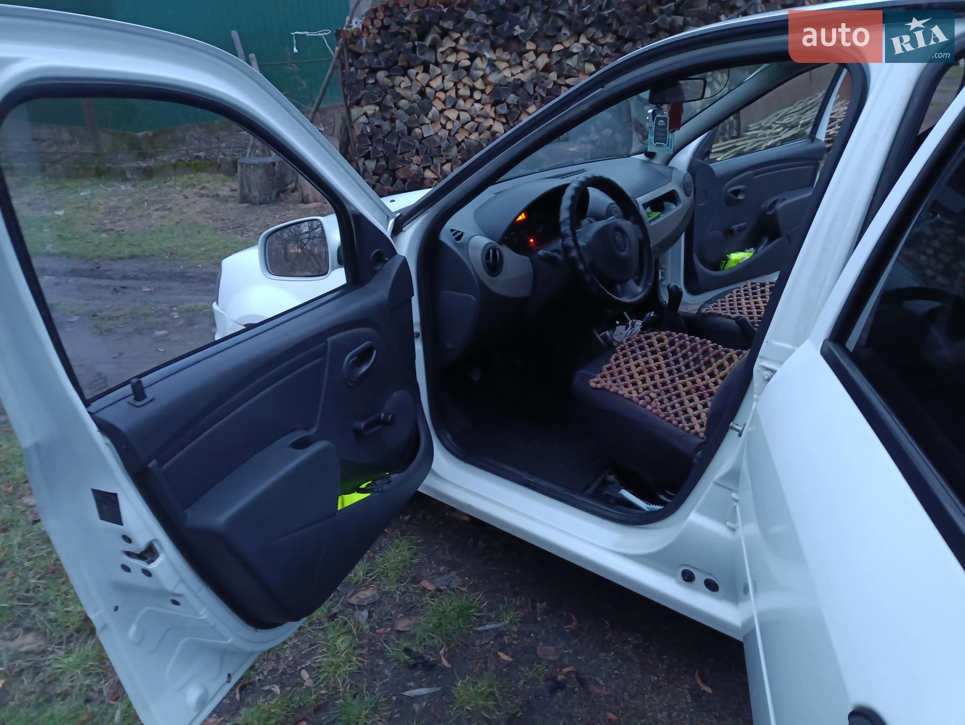 2011 Renault Logan - мініатюра 8