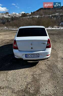 Седан Renault Logan 2012 в Турке