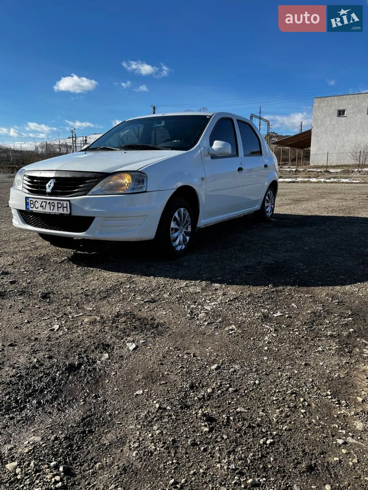 2012 Renault Logan - мініатюра 2