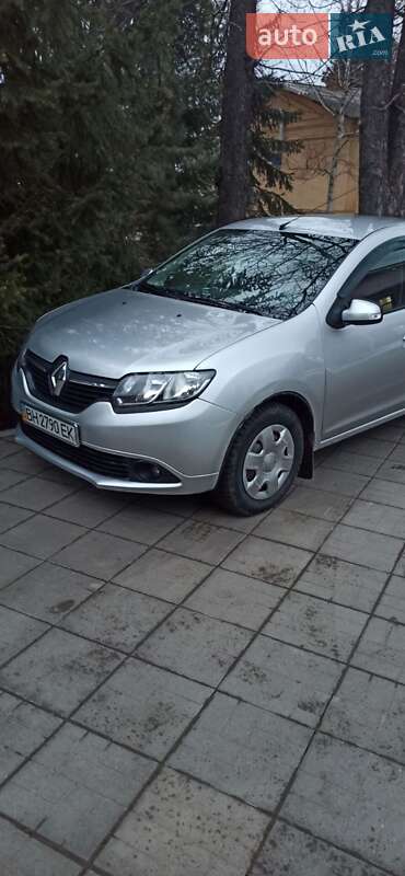 Renault Logan 2013