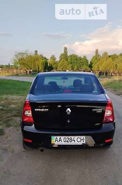 Седан Renault Logan 2012 в Малине