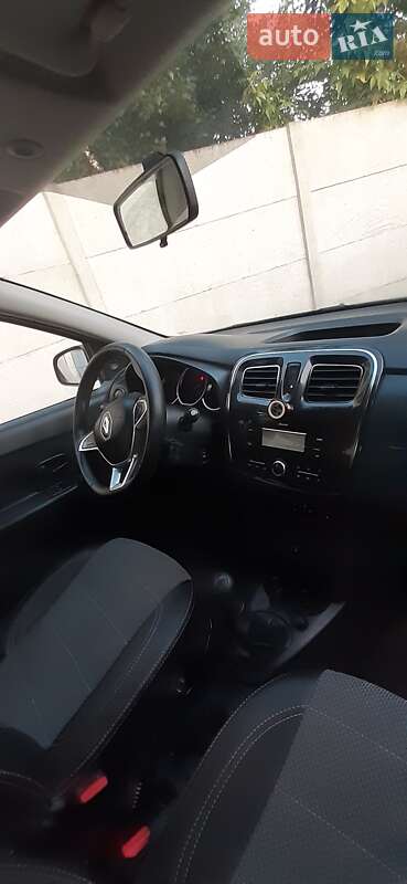 Седан Renault Logan 2018 в Кременчуге