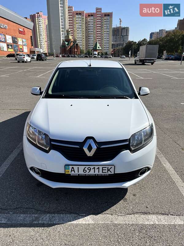 Седан Renault Logan 2013 в Броварах