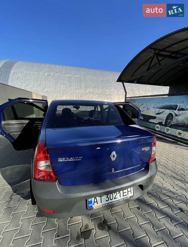 Седан Renault Logan 2009 в Ивано-Франковске
