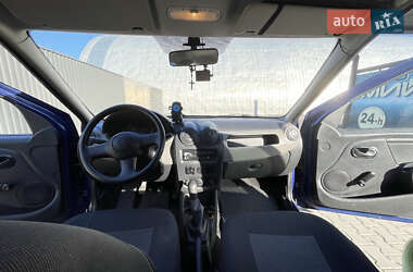 Седан Renault Logan 2009 в 