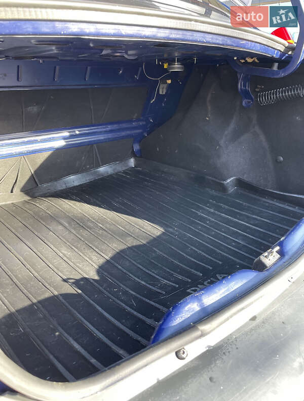 Седан Renault Logan 2009 в Ивано-Франковске