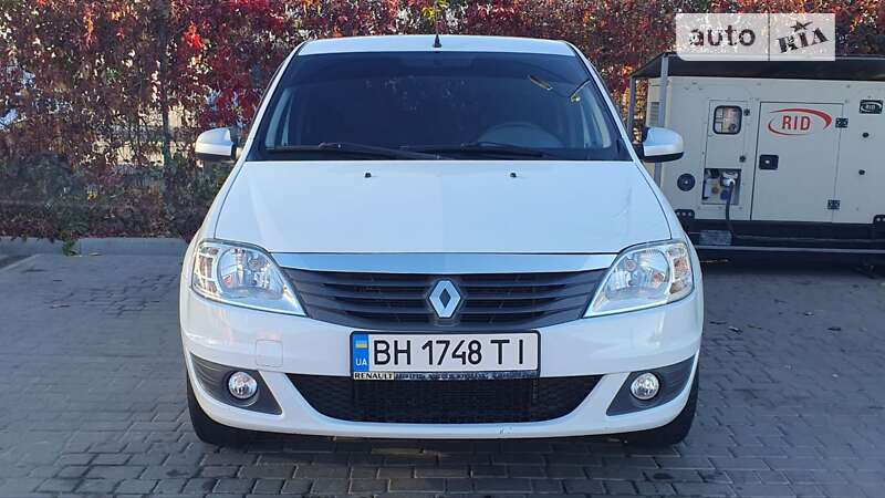 Седан Renault Logan 2012 в Одесі