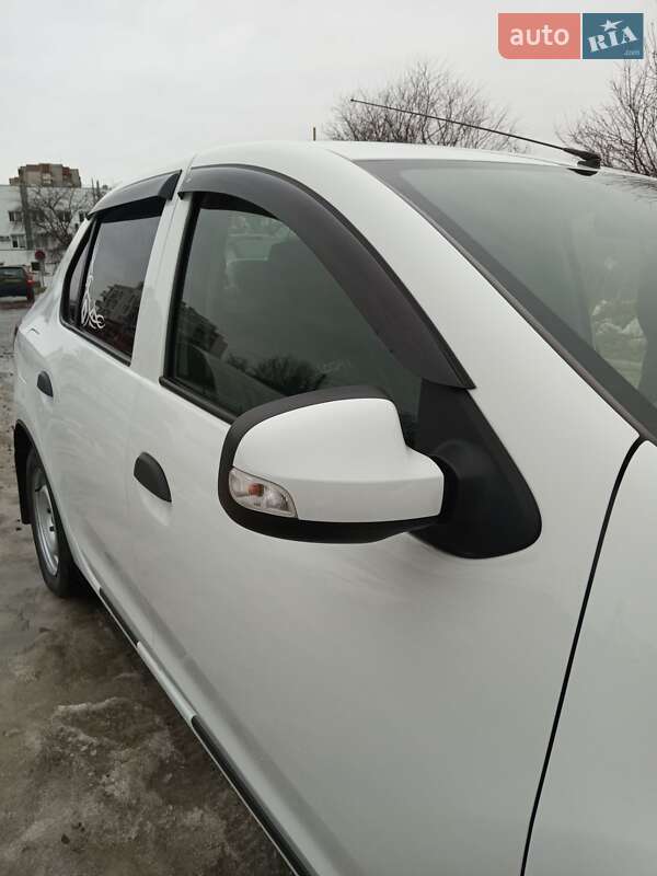 Седан Renault Logan 2013 в Львові фото 18 Седан Renault Logan 2013 в Львові