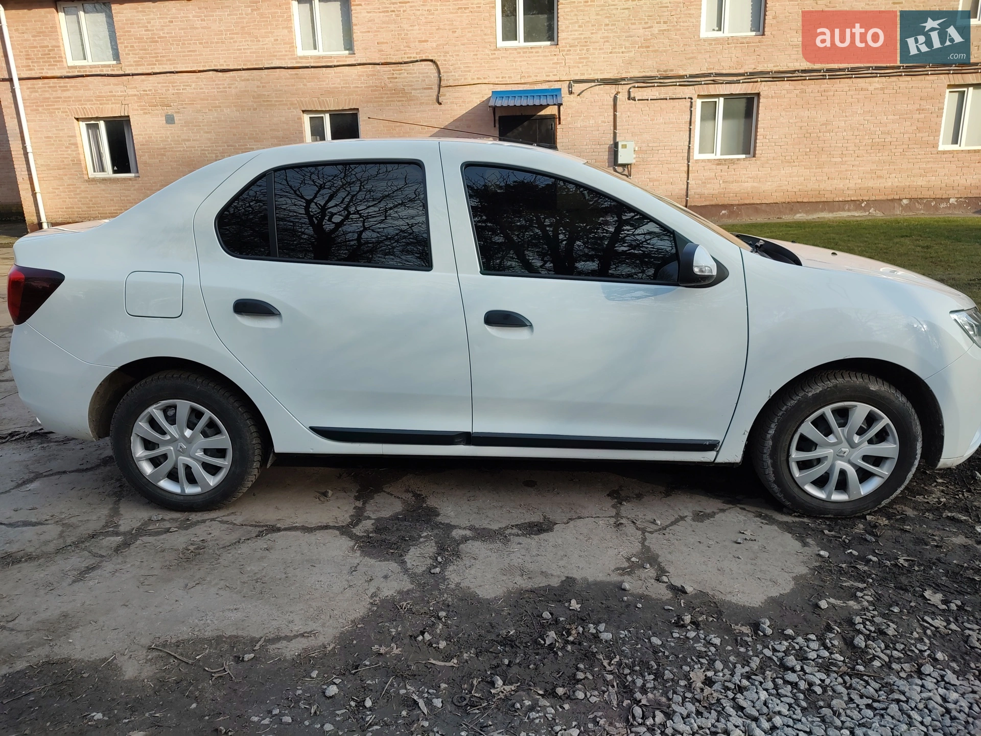 2021 Renault Logan - мініатюра 9