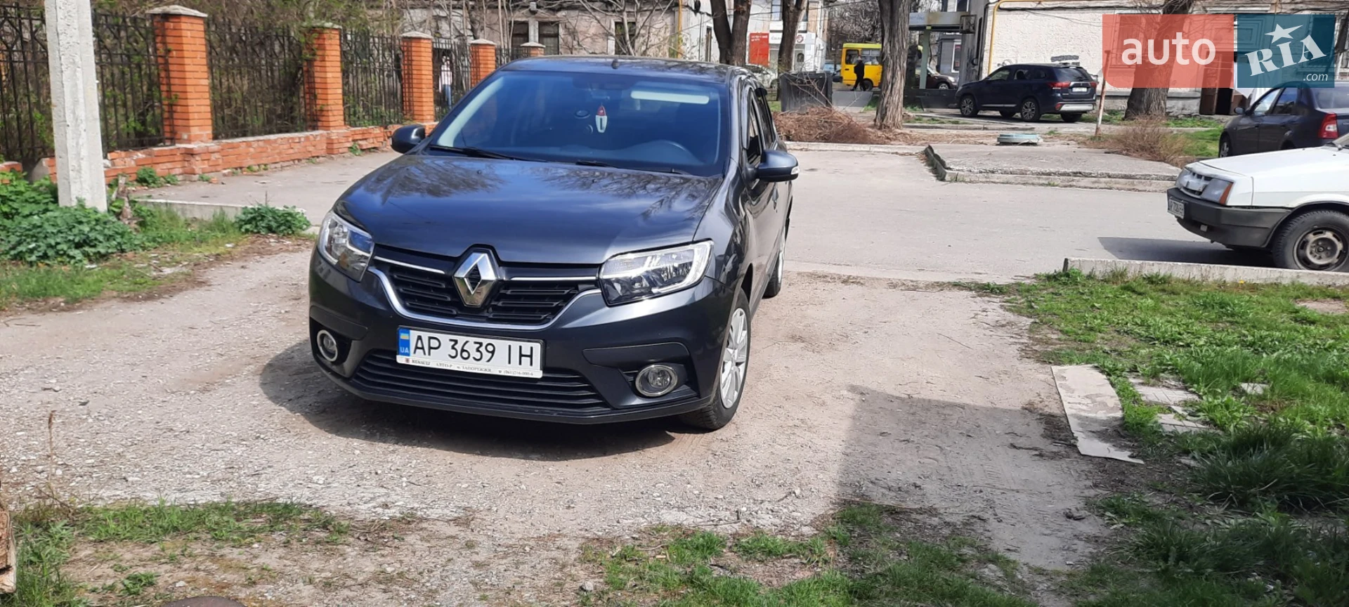 2018 Renault Logan - мініатюра 9