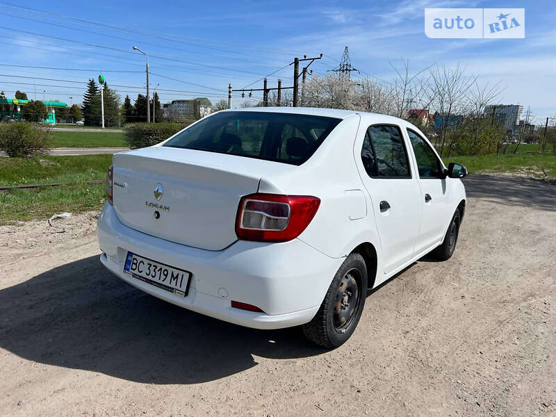 Седан Renault Logan 2016 в Львові