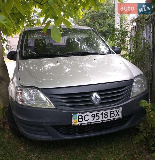 Renault Logan 2010