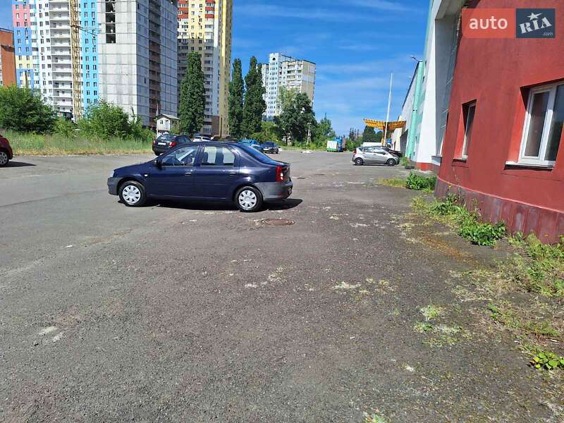 Седан Renault Logan 2011 в Киеве