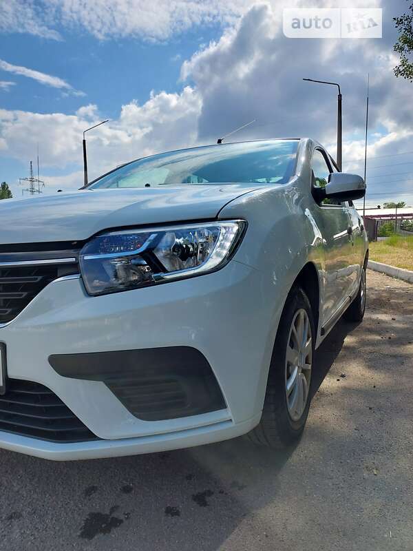 Седан Renault Logan 2020 в Киеве