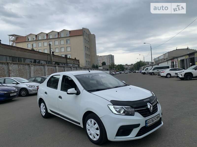 Седан Renault Logan 2017 в Киеве