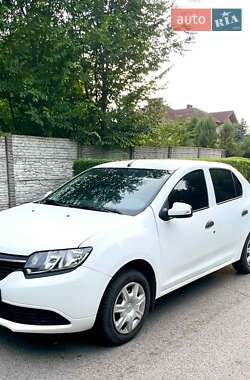 Седан Renault Logan 2013 в 
