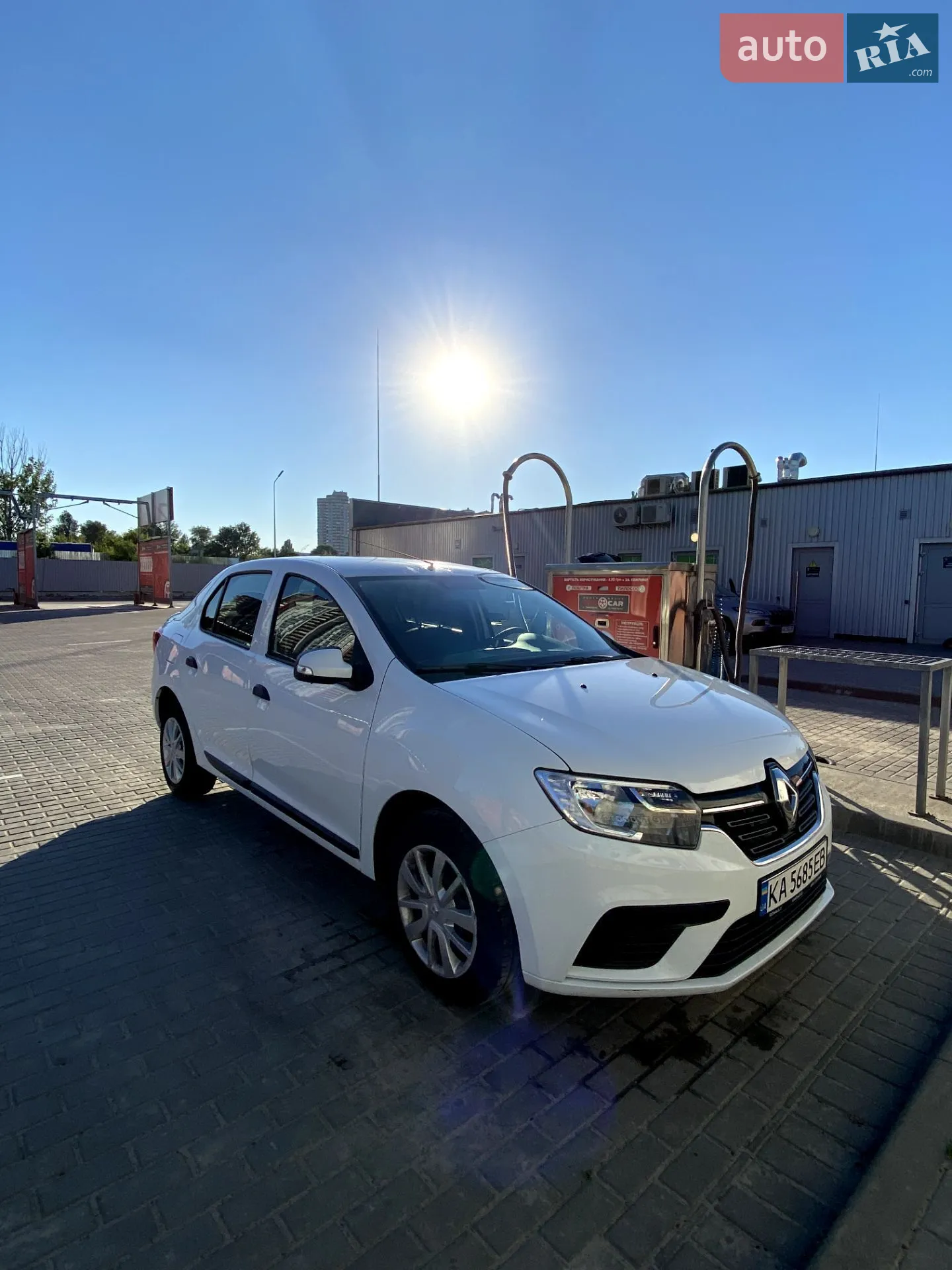 2021 Renault Logan - фото 1