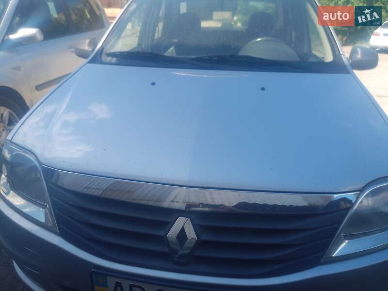 Седан Renault Logan 2010 в Запоріжжі