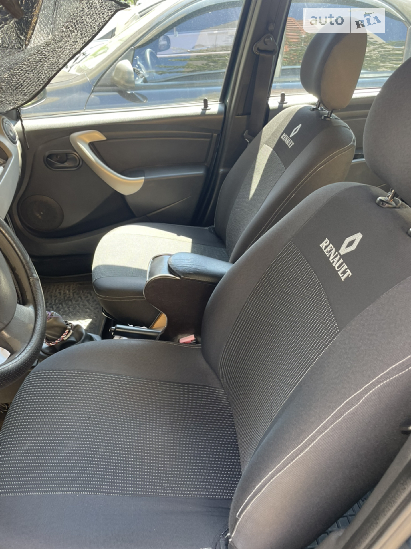 2012 Renault Logan - мініатюра 3